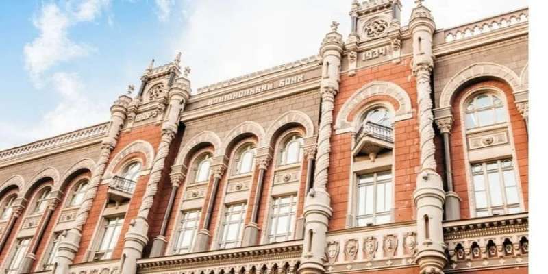 Дещо буде інакше. НБУ змінив вимоги до договорів страхування — чи торкнеться це водіїв