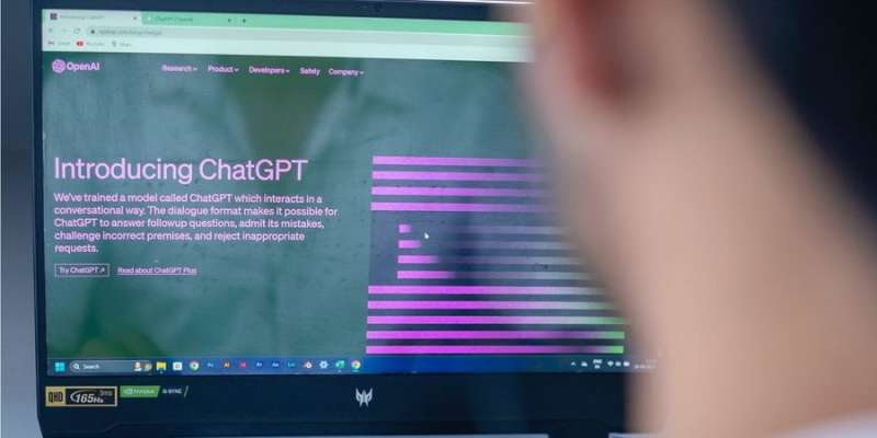 Так і до&nbsp;змови недалеко. ChatGPT навчили вишукано брехати