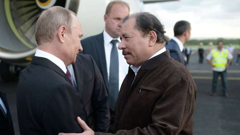 Лидер Никарагуа поздравил Путина с днем рождения